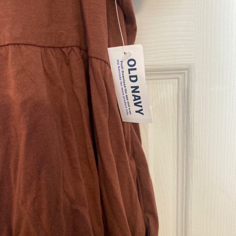 Dress - Picture 2 of 4